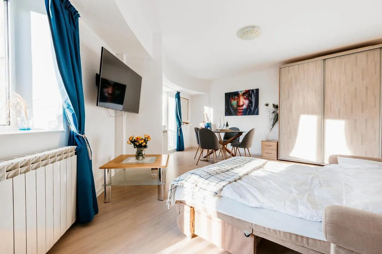 Apartman Sunsets At The Palace Bukarest